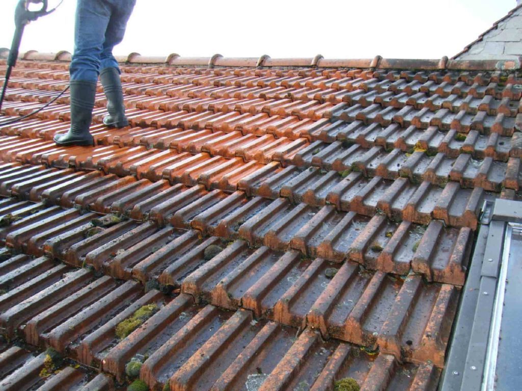 Chantier de remplacement de couverture en cours